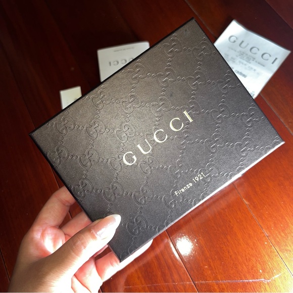 GUCCI Men’s MicroGuccissima GG Logo Leather Wide Bifold Navy Blue Wallet - Picture 15 of 16